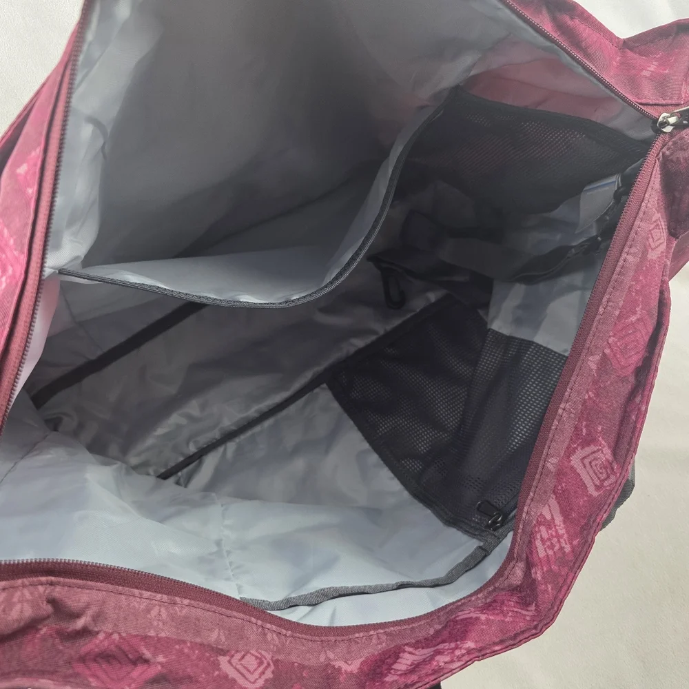 Large Columbia Overnight Weekender Nylon Bag Hand‎ & Shoulder Straps